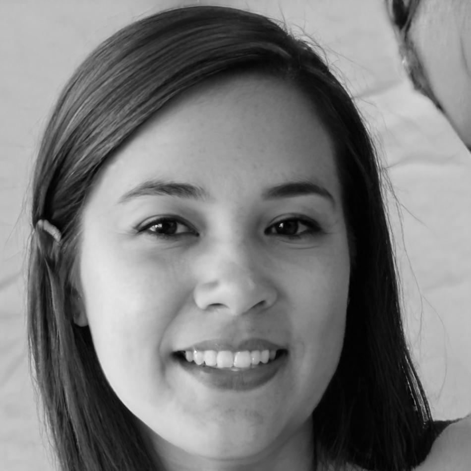 Portrait of Esperanza Villareal, Lead Financial Planning Consultant at AdvncdTech